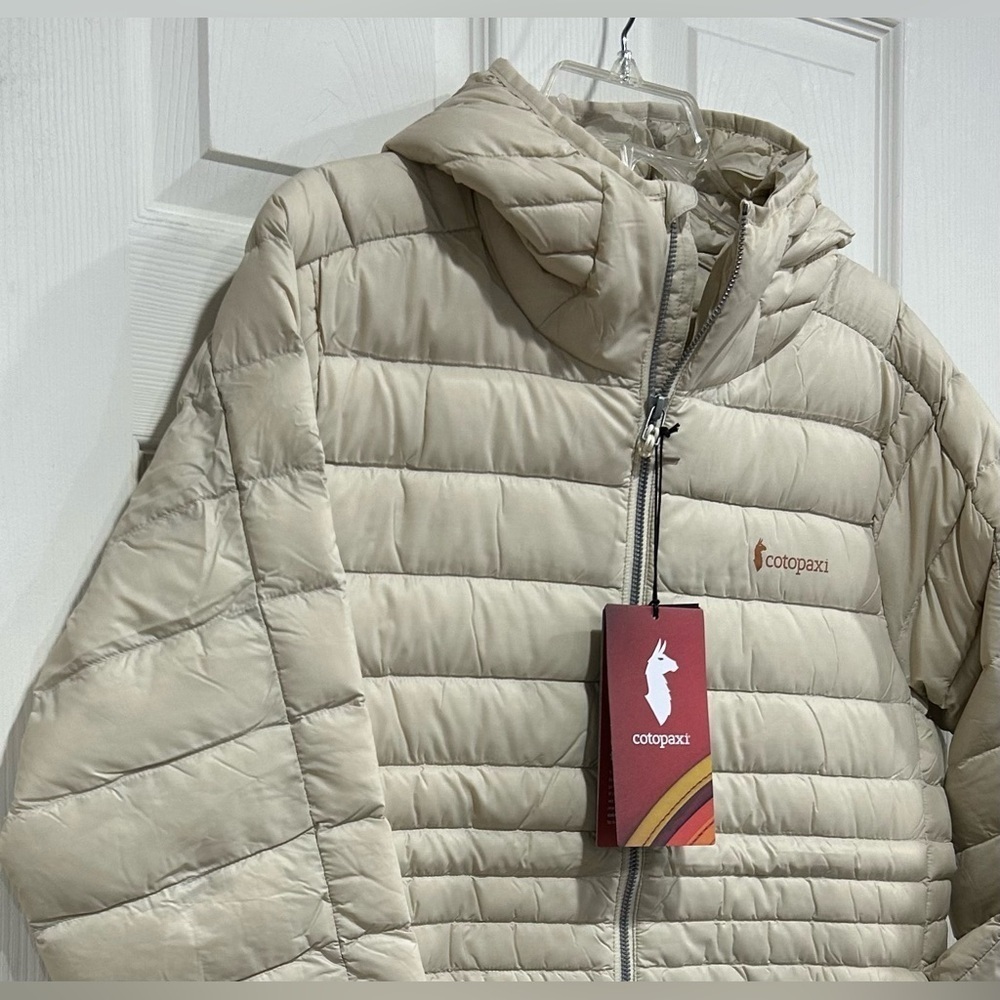 Cotopaxi Women's XL Fuego Hooded Down Jacket Puffer Cream White NWT - Picture 2 of 12